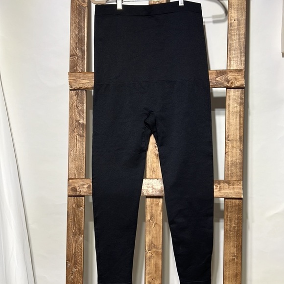 Empetua black leggings. Size 2 XL. EUC. - Picture 4 of 5